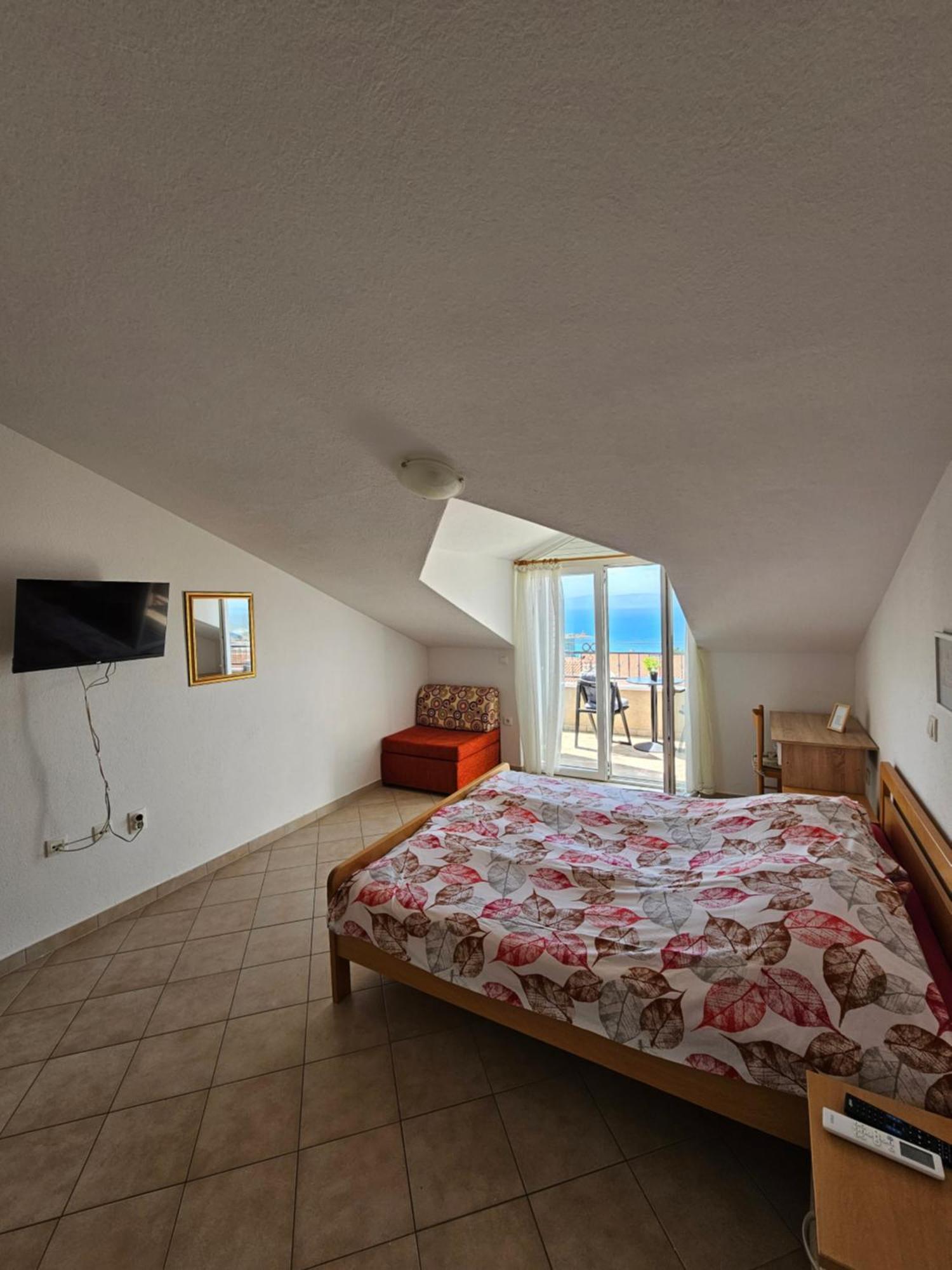 Apartments Adriatika Makarska Room photo