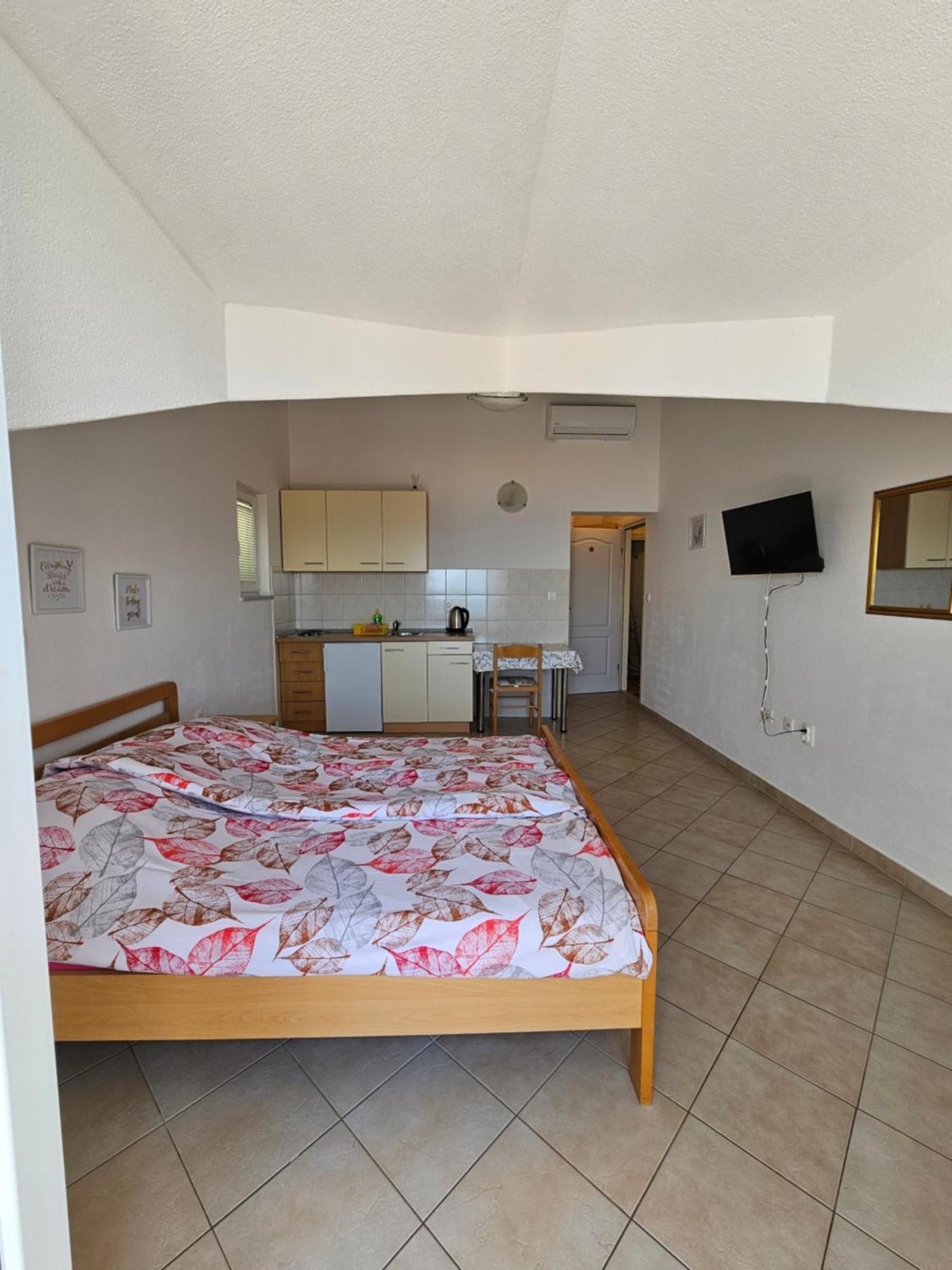 Apartments Adriatika Makarska Room photo