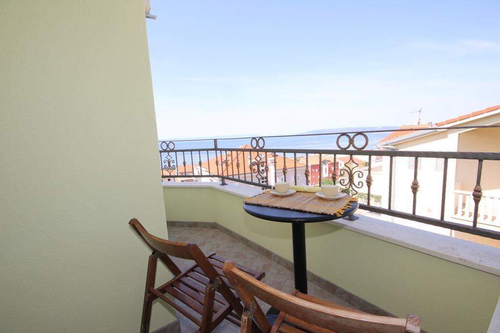 Apartments Adriatika Makarska Room photo
