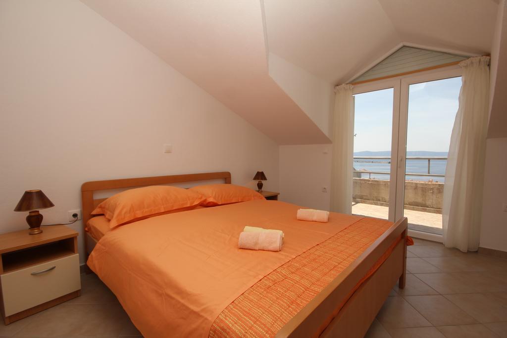 Apartments Adriatika Makarska Room photo