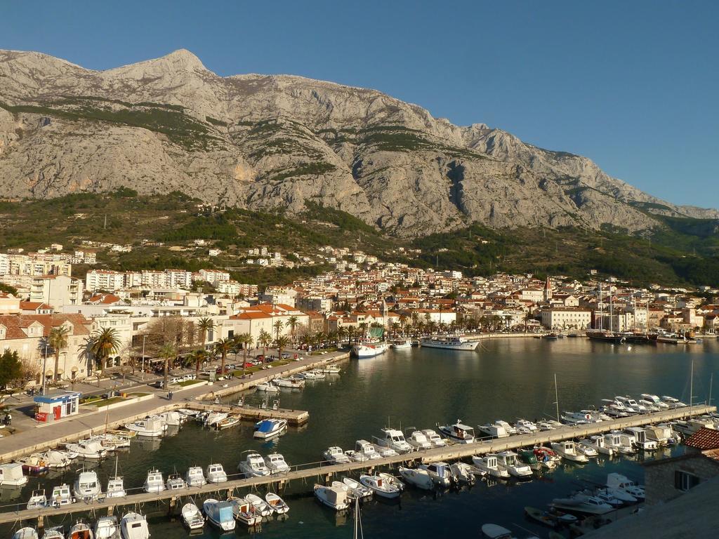 Apartments Adriatika Makarska Room photo